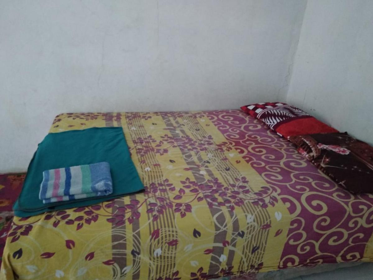 Spot On 90018 Villa Zane Reynold Karanghawu Ngoại thất bức ảnh